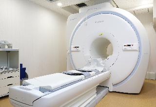【土曜日受診/平日夕方受診可能】脳ドック *頭部MRI/MRA+頸動脈MRA+専門医による当日結果説明*<2018年開院>11