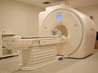シンプル脳ドック(頭部MRI/MRA、頸部MRA、頸動脈エコー)*当日結果説明*