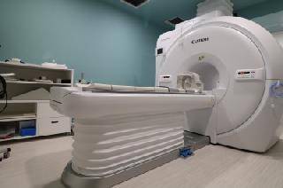 【2日前予約可能】プレミアム脳ドック(脳MRI+MRA+頸動脈MRA+頸動脈エコー+VSRAD+ 採血、尿)